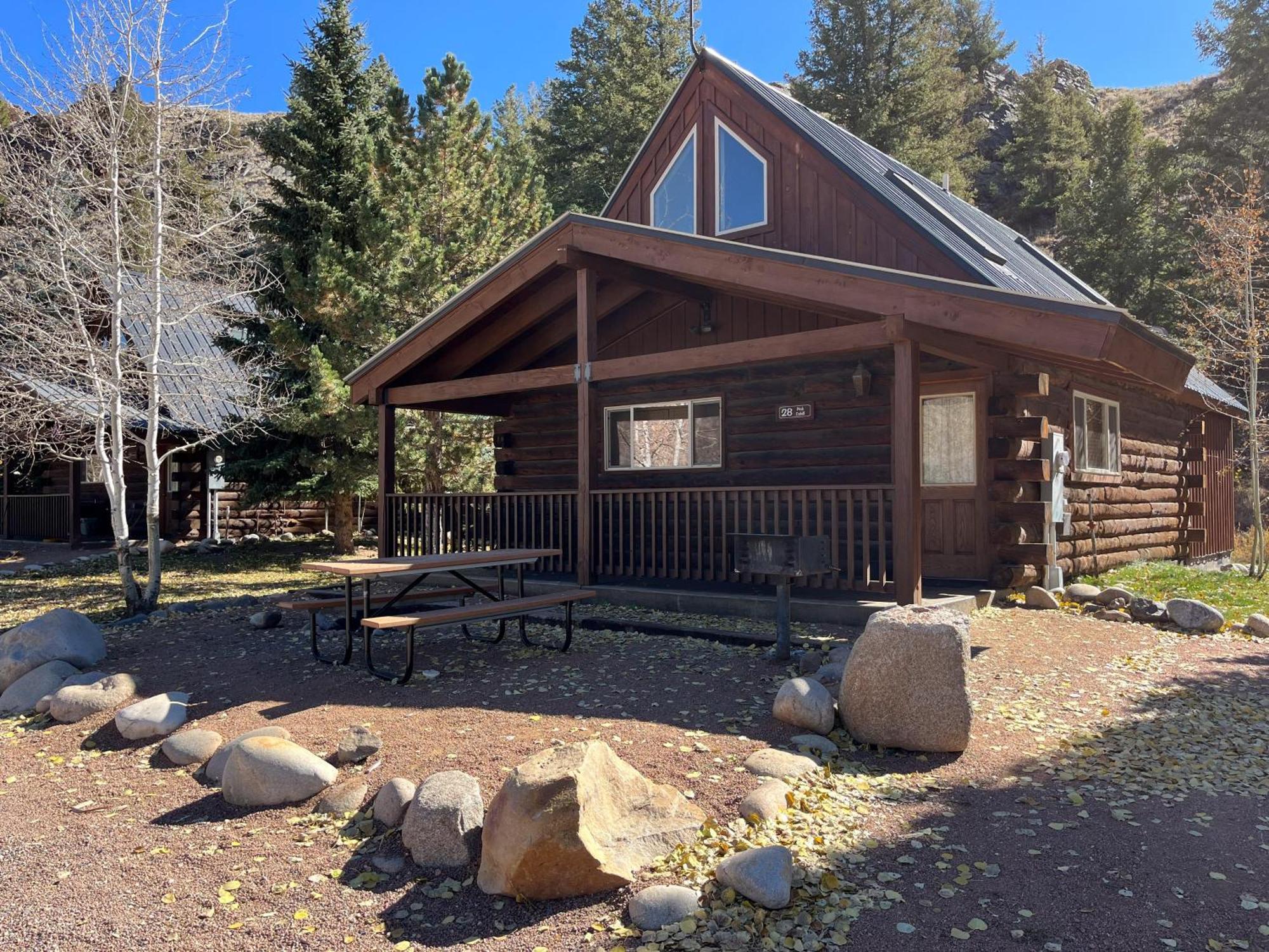 Cabin 28 Almont Bagian luar foto